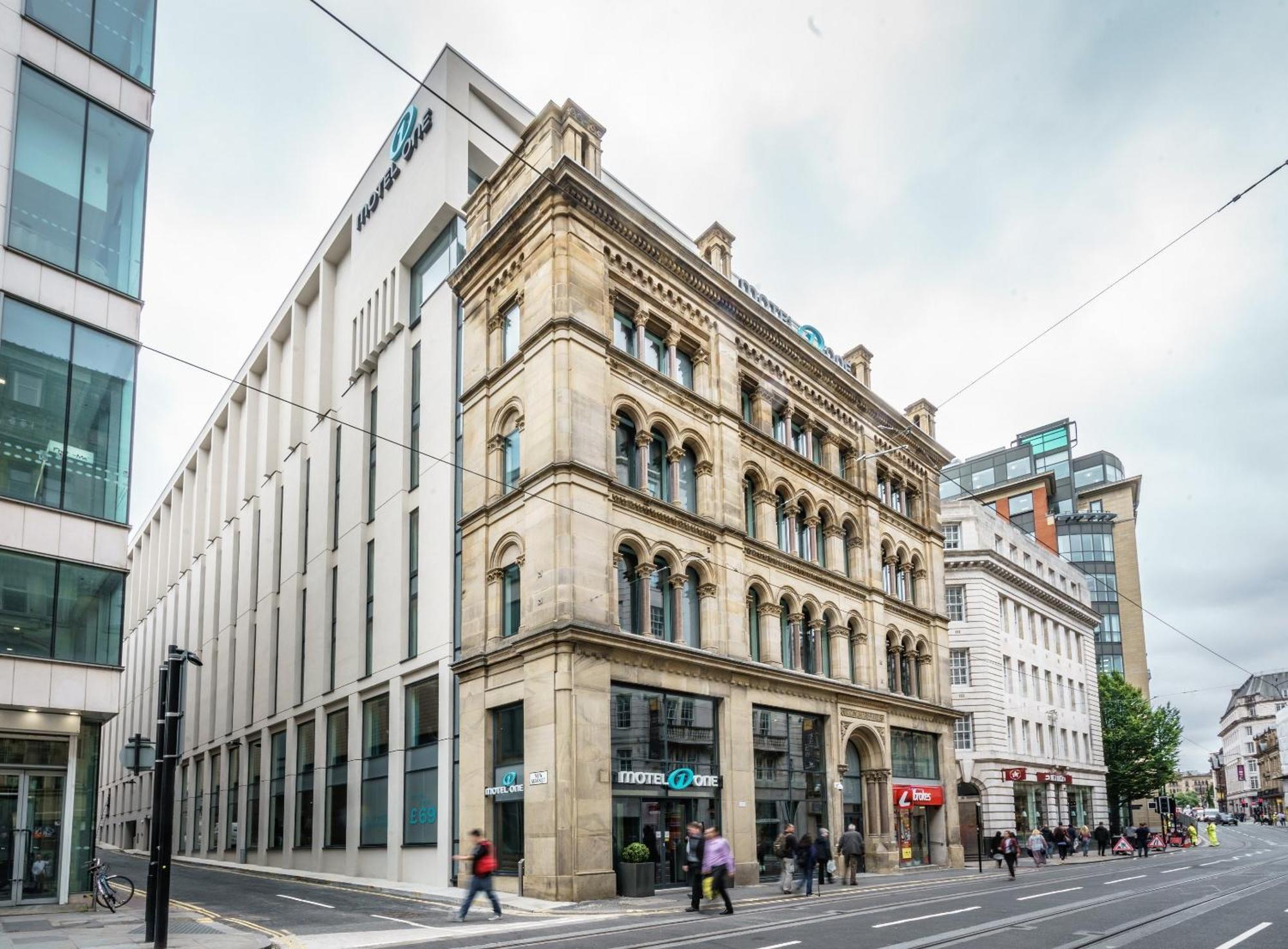 Motel One Manchester-Royal Exchange Манчестер, Великобритания — бронируйте  Отели, цены в 2024 году